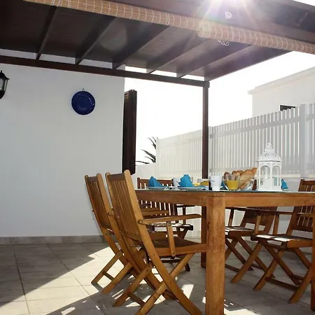 Roses Villa